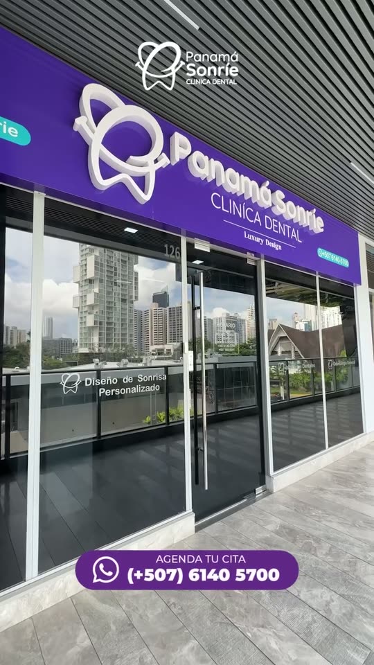 Full-mouth smile makeover result at Panamá Sonríe, Panama City, Republic of Panama
